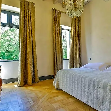 Szálloda Chateau De Lascoups