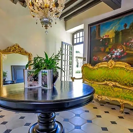 Chateau De Lascoups Hotel Saint-Martin-des-Combes (Dordogne)